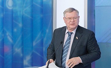 В. Петров Заседание Комитета СФ по бюджету и финансовым рынкам