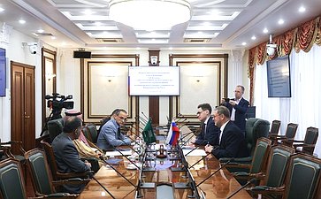Встреча заместителя Председателя СФ Константина Косачева с заместителем Министра иностранных дел Королевства Саудовская Аравия по вопросам многостороннего сотрудничества Абдуррахманом Ар-Расси