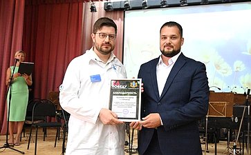 Айрат Гибатдинов поздравил медиков с приближающимся Днем медицинского работника