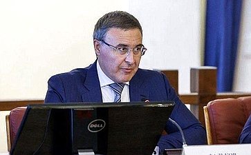 Министр науки и высшего образования РФ Валерий Фальков (фото Форпост Северо-Запад)