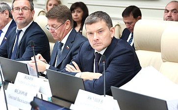 Совместное заседание Комитета СФ по конституционному законодательству и государственному строительству, Комитета СФ по обороне и безопасности и Комитета СФ по федеративному устройству, региональной политике, МСУ и делам Севера