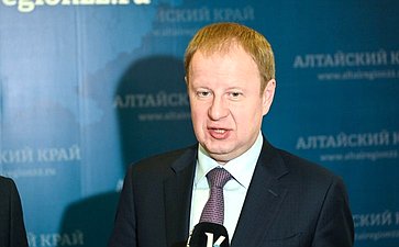 Губернатор Алтайского края Виктор Томенко