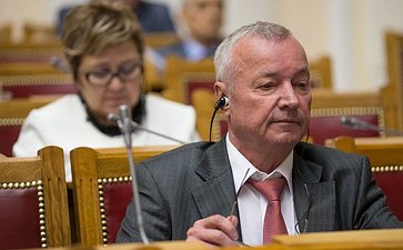 10-07 336 заседание Таврический зал 22