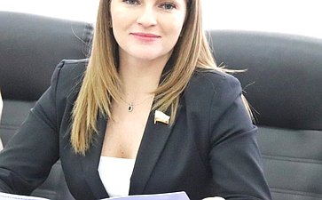 Людмила Скаковская провела выездное совещание Комитета СФ по науке, образованию и культуре в Хабаровске