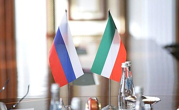 Встреча председателя Комитета Совета Федерации по международным делам Григория Карасина с Чрезвычайным и Полномочным Послом Государства Кувейт в РФ