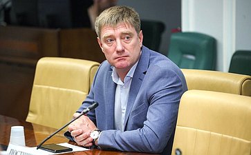 Круглый стол на тему «О создании инфраструктуры, необходимой для развития внутреннего автомобильного туризма в РФ»