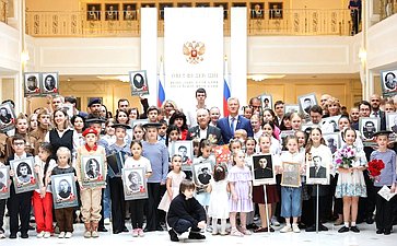 В Совете Федерации в преддверии Дня памяти и скорби состоялось торжественное открытие выставки «Память поколений»