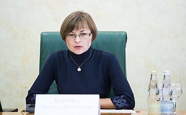 Л. Бокова провела парламентские слушания на тему «Вопросы совершенствования законодательства в сфере защиты прав детей»