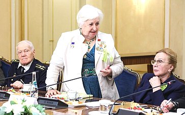 Встреча Председателя Совета Федерации Валентины Матвиенко с делегацией общества «Жители блокадного Ленинграда» Санкт-Петербурга