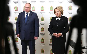 Олег Мельниченко и Валентина Матвиенко