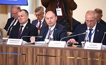 Встреча Председателя СФ Валентины Матвиенко и Председателя Совета Республики Национального собрания Республики Беларусь Натальи Кочановой с руководителями органов государственной власти субъектов Российской Федерации и регионов Республики Беларусь