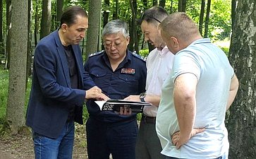 Андрей Хапочкин провел рабочую встречу с врачами Главного военного клинического госпиталя имени Бурденко