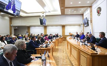 Расширенное заседание Комитета Совета Федерации по науке, образованию и культуре по вопросам обеспечения общеобразовательных организаций учебниками