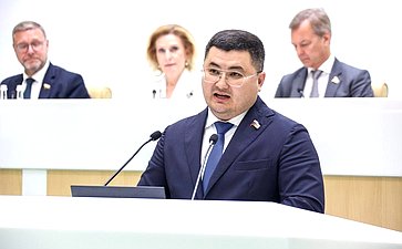 Борис Хачиров