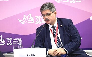 Анатолий Широков
