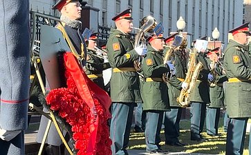 Сенаторы приняли участие в памятной акции, посвящённой 130-летию со дня рождения маршала Александра Василевского