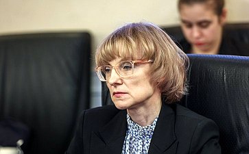 Круглый стол на тему «Решающая роль в Победе над гитлеровской Германией как одна из основ международного статуса России. Против покушений на историческую правду»