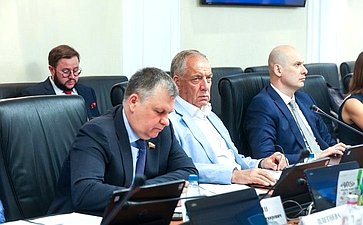 Сергей Митин провел совместное совещание Комитета СФ по аграрно-продовольственной политике и природопользованию и Союза операторов торговых автоматов на тему «Проблемы и перспективы развития автоматизированной торговли в РФ»