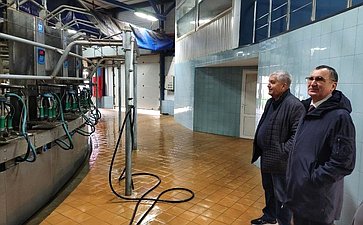 Николай Федоров посетил одно из крупнейших агропредприятий Чувашии