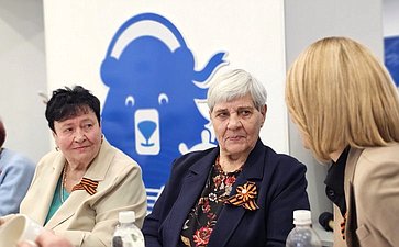Татьяна Сахарова в рамках работы в регионе приняла участие в торжественном мероприятии с участием ветеранов-блокадников и членов общественной организации «Дети войны»