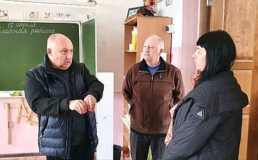 Андрей Базилевский посетил школу в с. Ракитном Хабаровского муниципального района