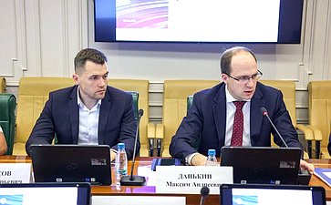 Круглый стол на тему «Обеспечение устойчивого развития арктических поселков и сел»