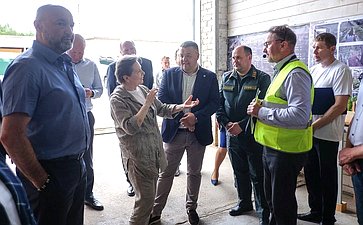 Сенаторы посетили деревоперерабатывающие предприятия в Кировской области