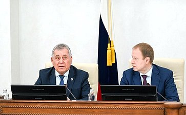 В Парламентском центре Алтайского края состоялось выездное заседание Комитета СФ по конституционному законодательству и государственному строительству и Комитета СФ по федеративному устройству, региональной политике, местному самоуправлению и делам Севера