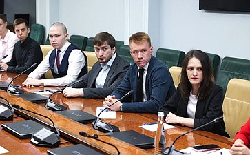 Заместитель Председателя Совета Федерации Константин Косачев провел встречу со студентами – уроженцами Республики Марий Эл, обучающимся в высших учебных заведениях Москвы