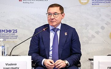 Владимир Якушев