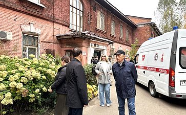 Сенаторы осмотрели площадки, отведенные под реализацию проектов комплексного развития территории и Церковь Иоанна Предтечи в Толчкове