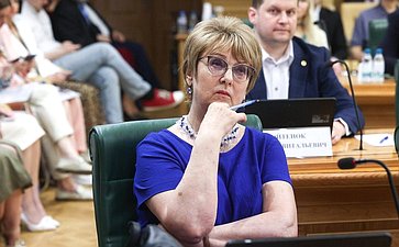 Заседание Общественного Экспертного совета по утверждению традиционных ценностей, воспитанию гармоничной личности, здоровой семьи и солидарного общества