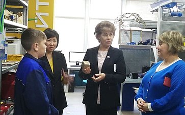 Татьяна Гигель в ходе рабочей командировки по региону посетила республиканский детский технопарк «Кванториум»