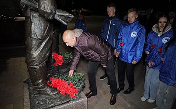 Александр Вайнберг посетил акцию в память о героях Великой Отечественной войны в Нижнем Новгороде