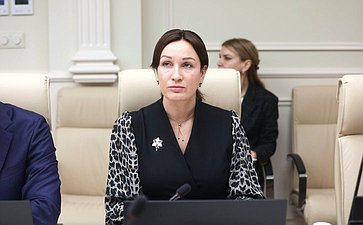 Круглый стол на тему «Права потребителей при оказании платных образовательных услуг»