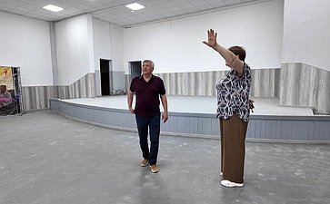 Сергей Михайлов в рамках рабочей поездки проверил ход строительных работ в образовательных организациях Забайкальского края