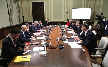Председатель Комитета СФ по обороне и безопасности Виктор Бондарев провел встречу с Председателем Верховного Совета Приднестровской Молдавской Республики Александром Коршуновым
