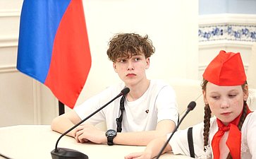 Встреча Айрата Гибатдинова со школьниками Ульяновской области