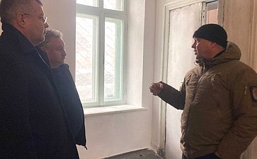 Игорь Кастюкевич посетил кинотеатр Скадовска, в котором сейчас завершаются ремонтные работы
