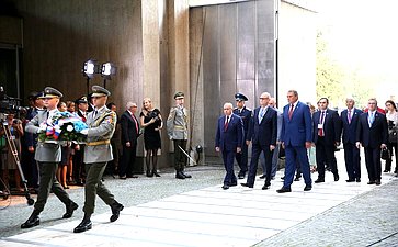 Делегация Совета Федерации приняла участие в праздничных мероприятиях по случаю 75-й годовщины Словацкого национального восстания