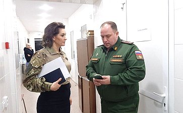 Маргарита Павлова в ходе региональной поездки посетила военный госпиталь, расположенный в Челябинске