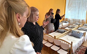 Дарья Лантратова осмотрела два капитально отремонтированных детских сада в Первомайском городском округе