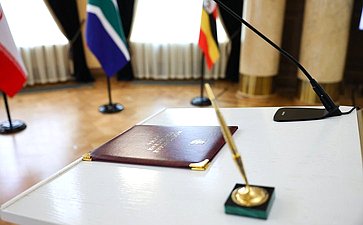 Заместитель Председателя Совета Федерации Константин Косачев выступил на церемонии визирования заявления участников Парламентского движения столиц стран БРИКС