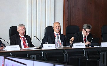 Сенаторы РФ приняли участие в секционном заседании №1 «Политико-правовые аспекты евразийской безопасности»