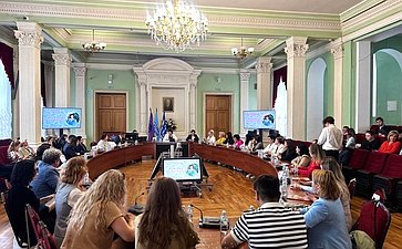 Елена Афанасьева приняла участие в торжественной встрече женщин, занимающихся дипломатической и международной деятельностью