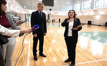 Сенаторы посетили Центр физкультурной и спортивной работы «Олимпия» Тюменского муниципального района
