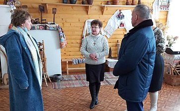 Людмила Скаковская в ходе работы в регионе посетила поселок городского типа Кесова Гора
