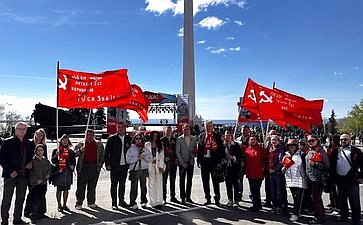 Айрат Гибатдинов принял участие в торжественных мероприятиях, посвящённых 81-й годовщине Победы в Великой Отечественной войне
