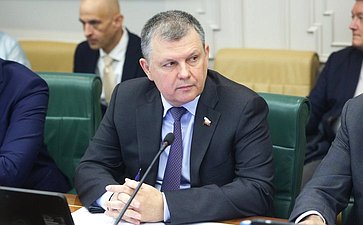 Александр Наролин