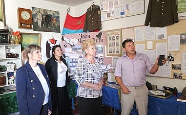 Ольга Бас посетила Рыбянцевскую школу Новопсковского муниципального округа ЛНР